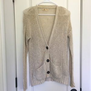 Breathable cream colored cardigan